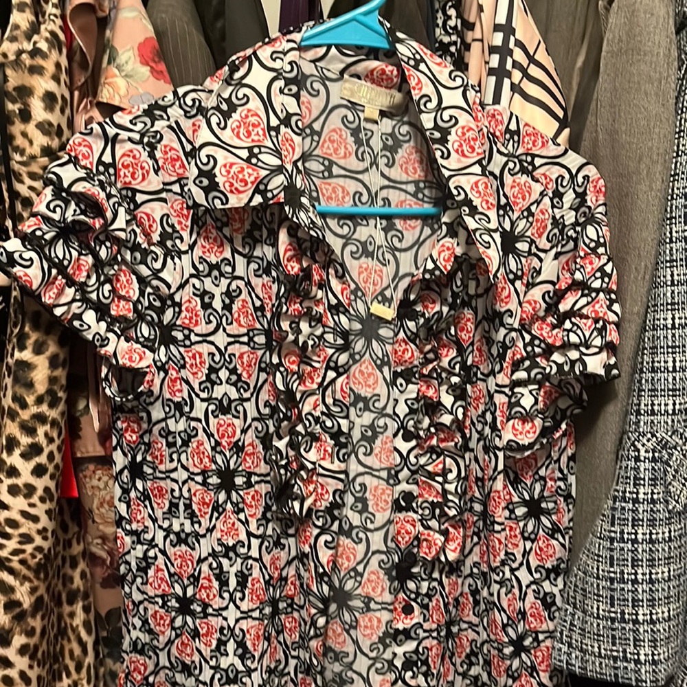 Beautiful pattern shirt NWOT